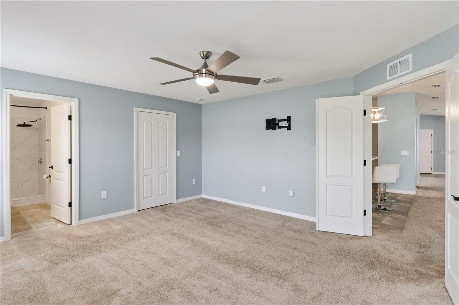 Image 15 of 24 For 305 Arbuthnot Street
