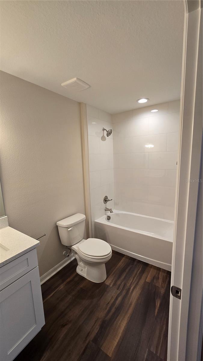 Image 8 of 8 For 853 Avenue R Ne