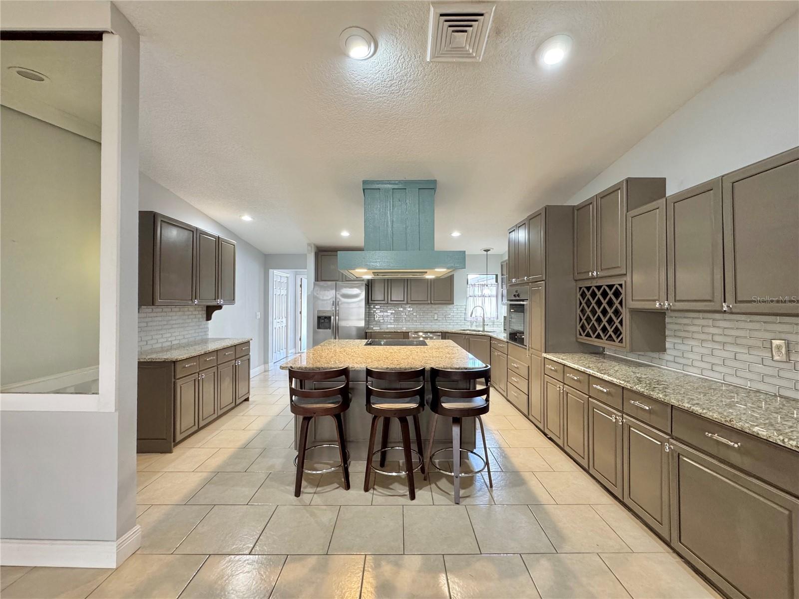 Image 11 of 53 For 2410 Hartridge Point Drive W