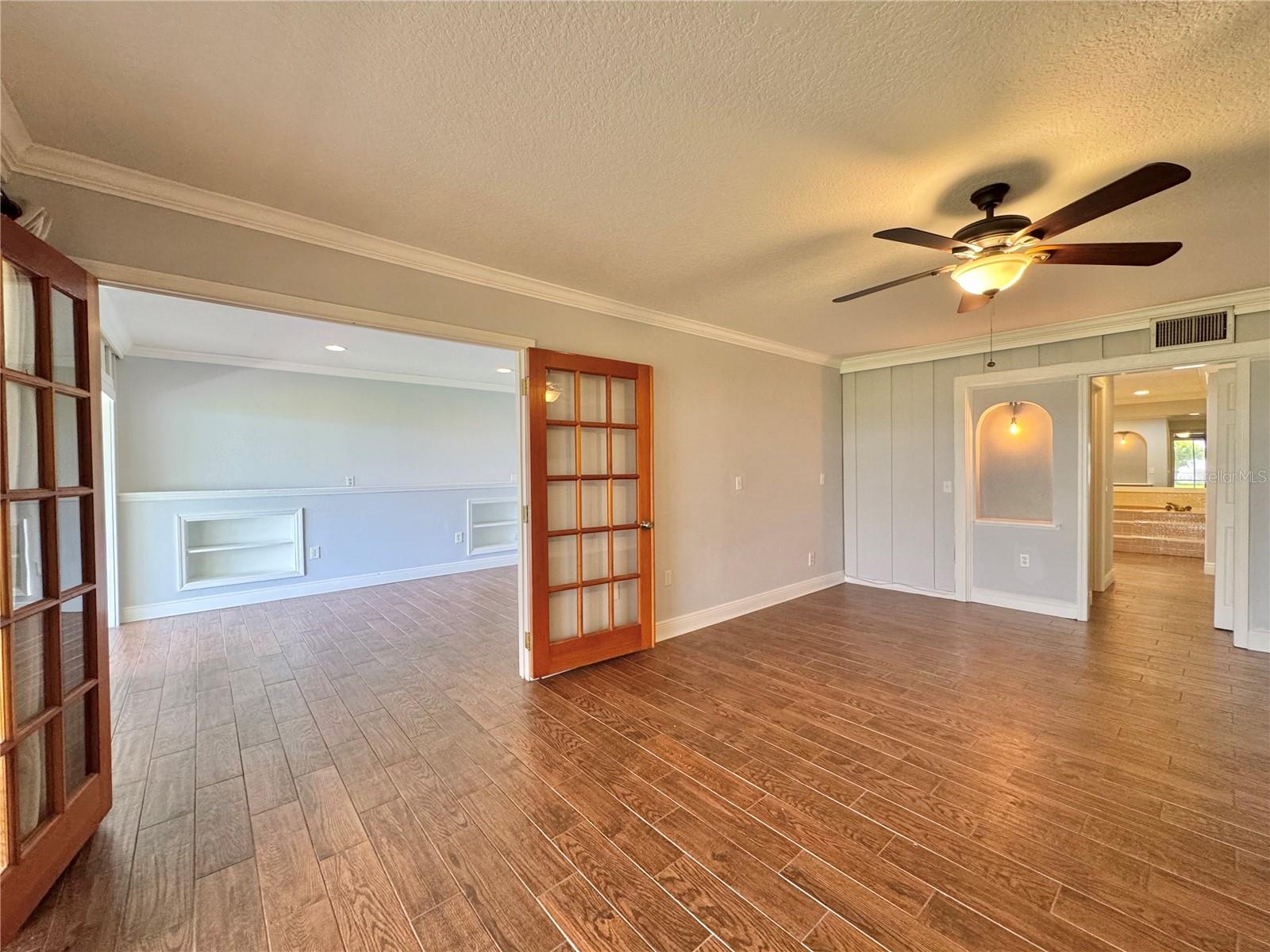 Image 22 of 53 For 2410 Hartridge Point Drive W