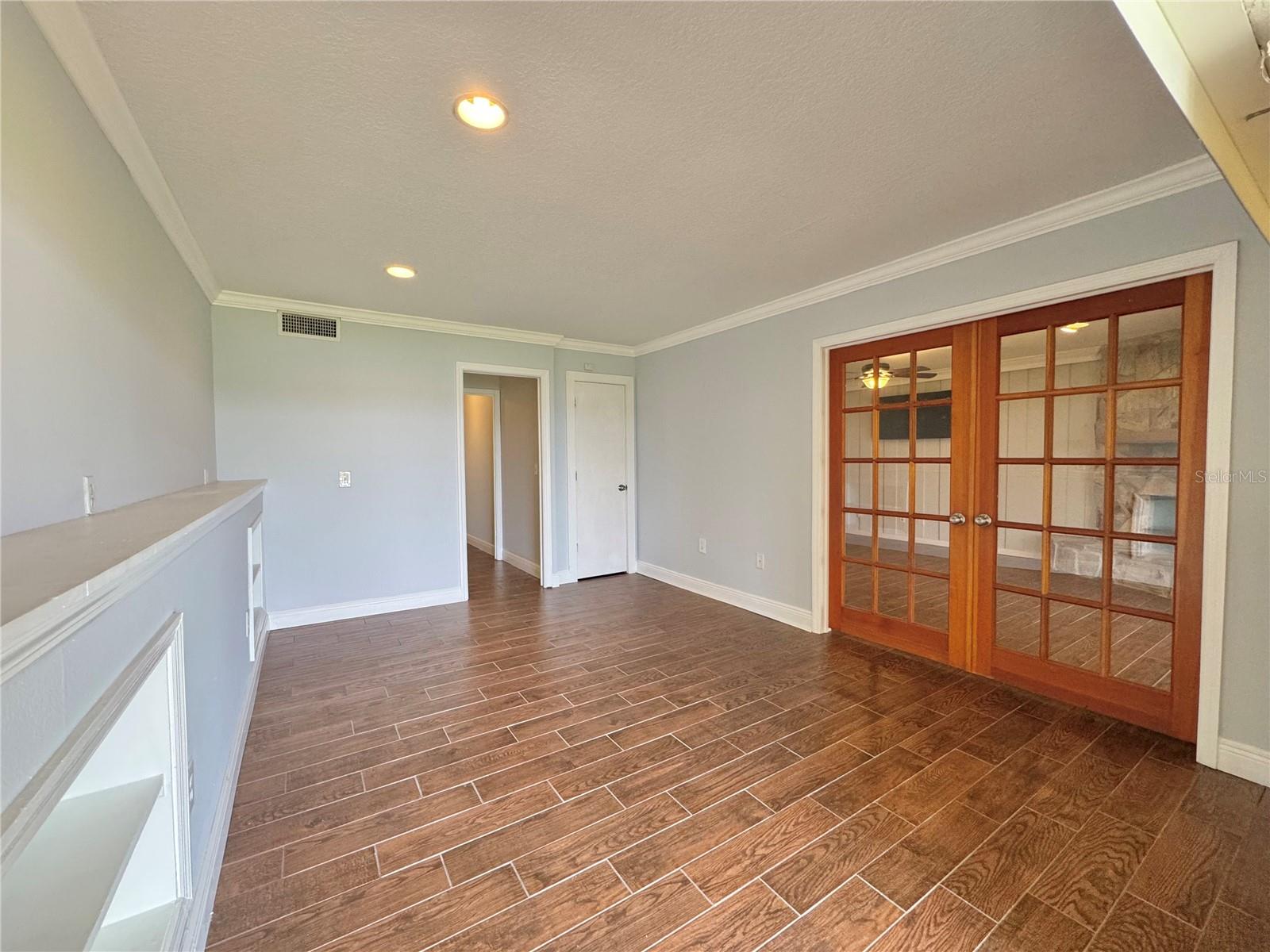 Image 31 of 53 For 2410 Hartridge Point Drive W