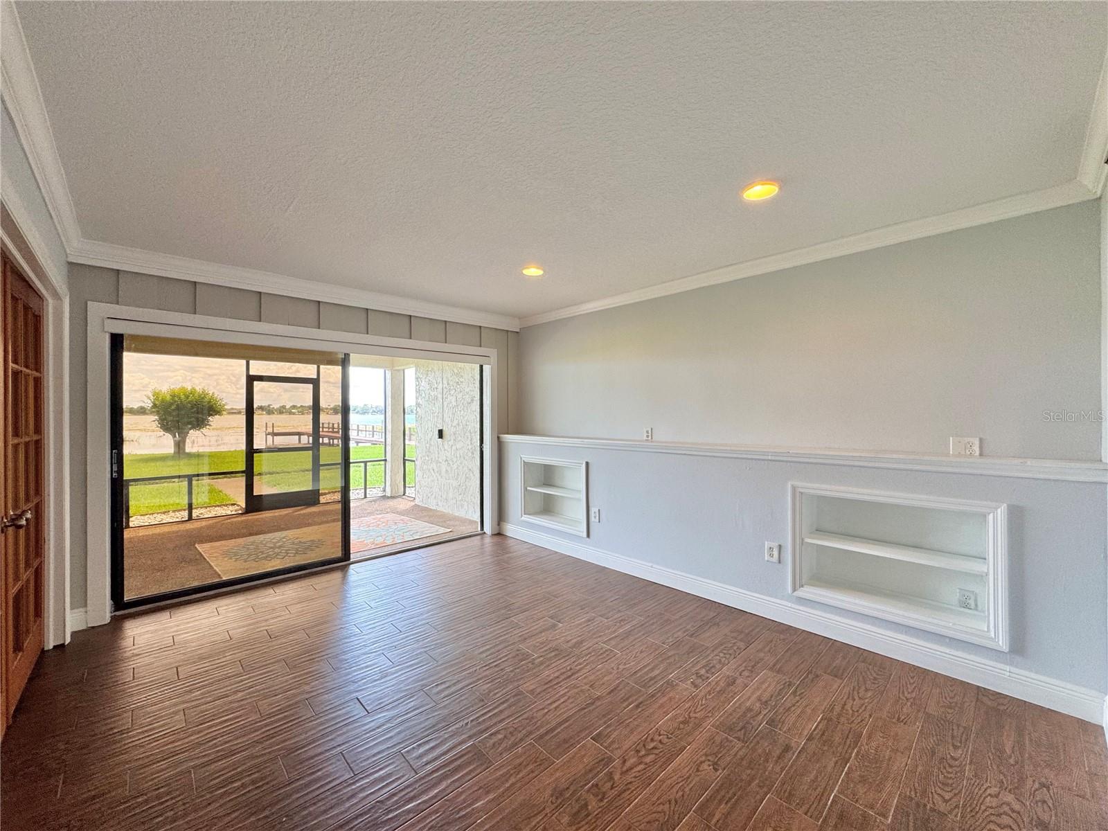 Image 32 of 53 For 2410 Hartridge Point Drive W