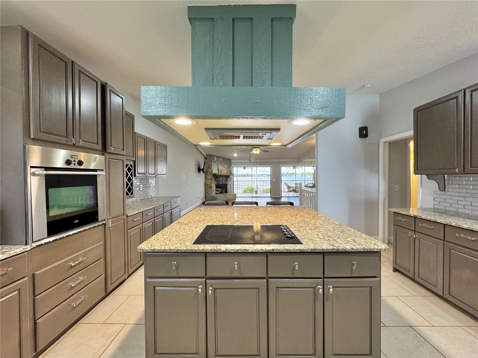 Image 9 of 53 For 2410 Hartridge Point Drive W