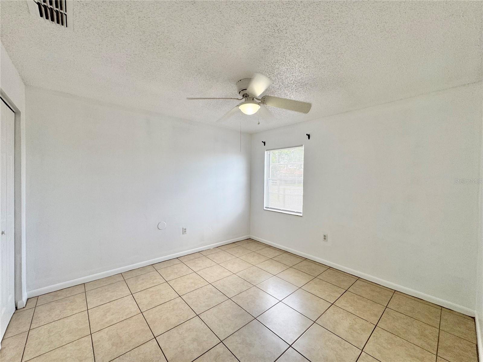 Image 11 of 20 For 2575 Elm Avenue