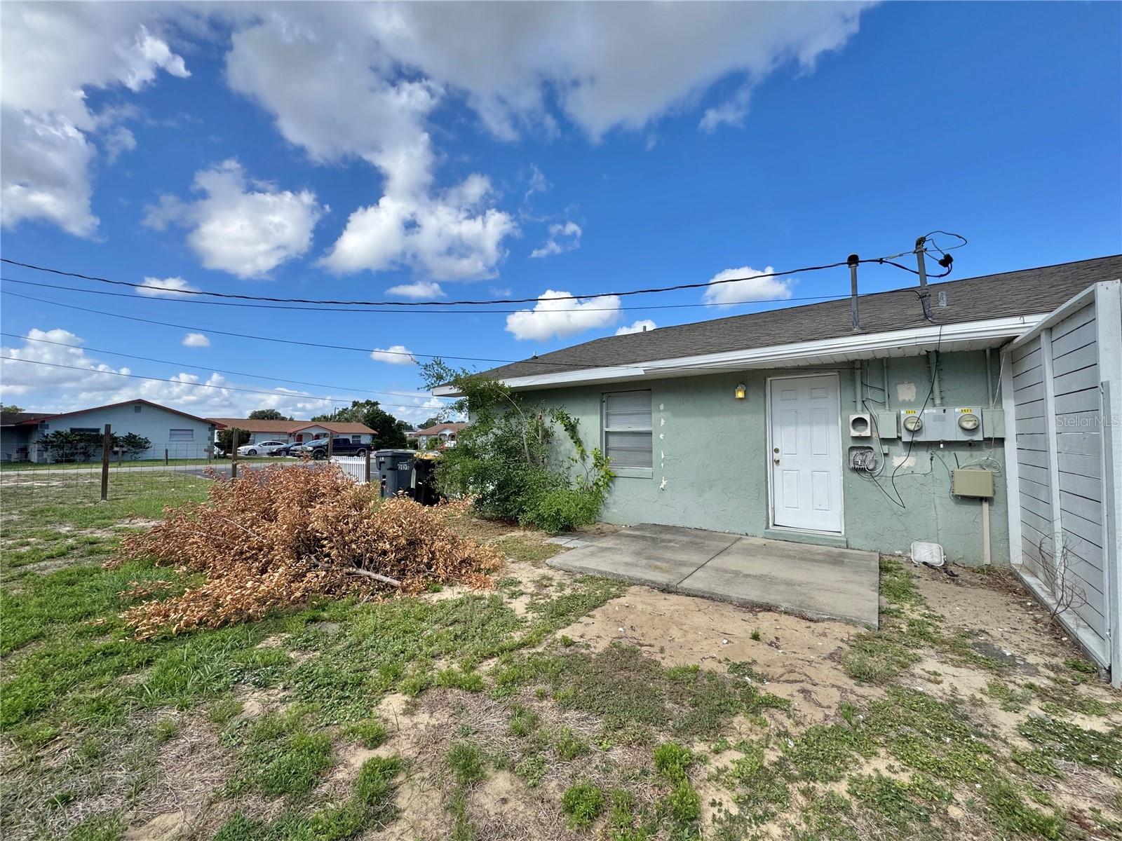 Image 19 of 20 For 2575 Elm Avenue