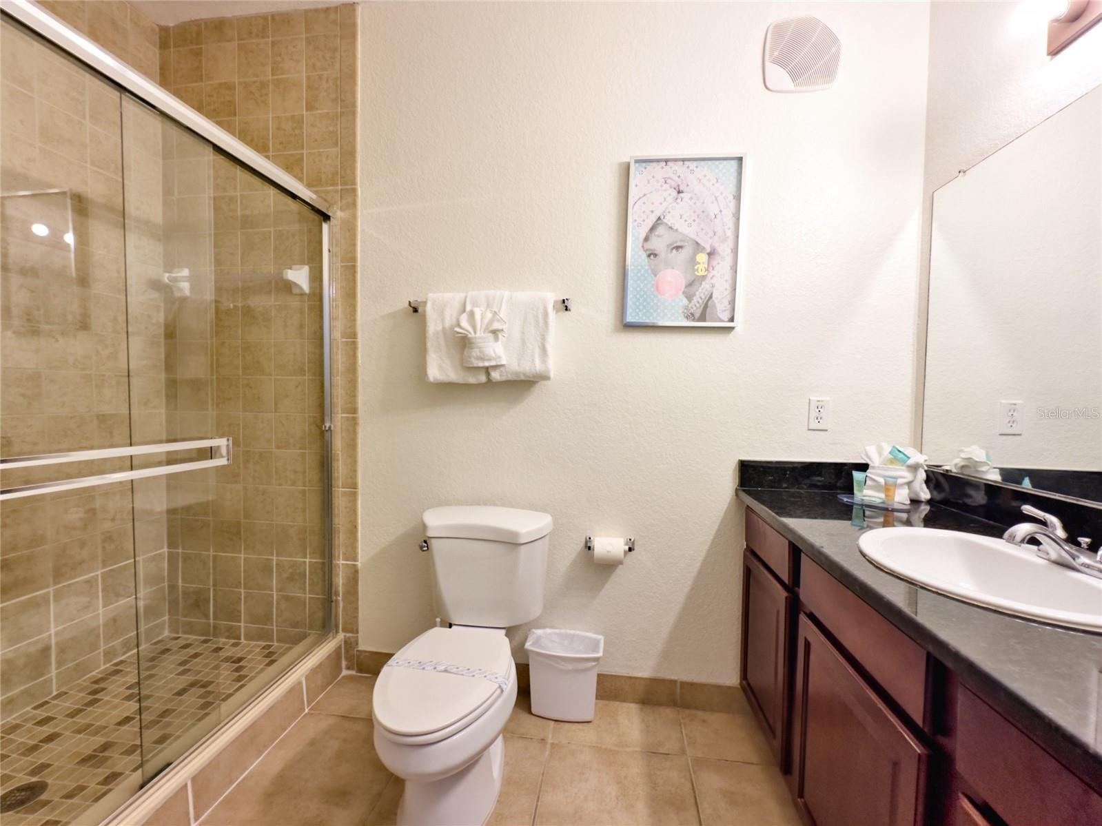 Image 18 of 20 For 8010 Tuscany Way 5104