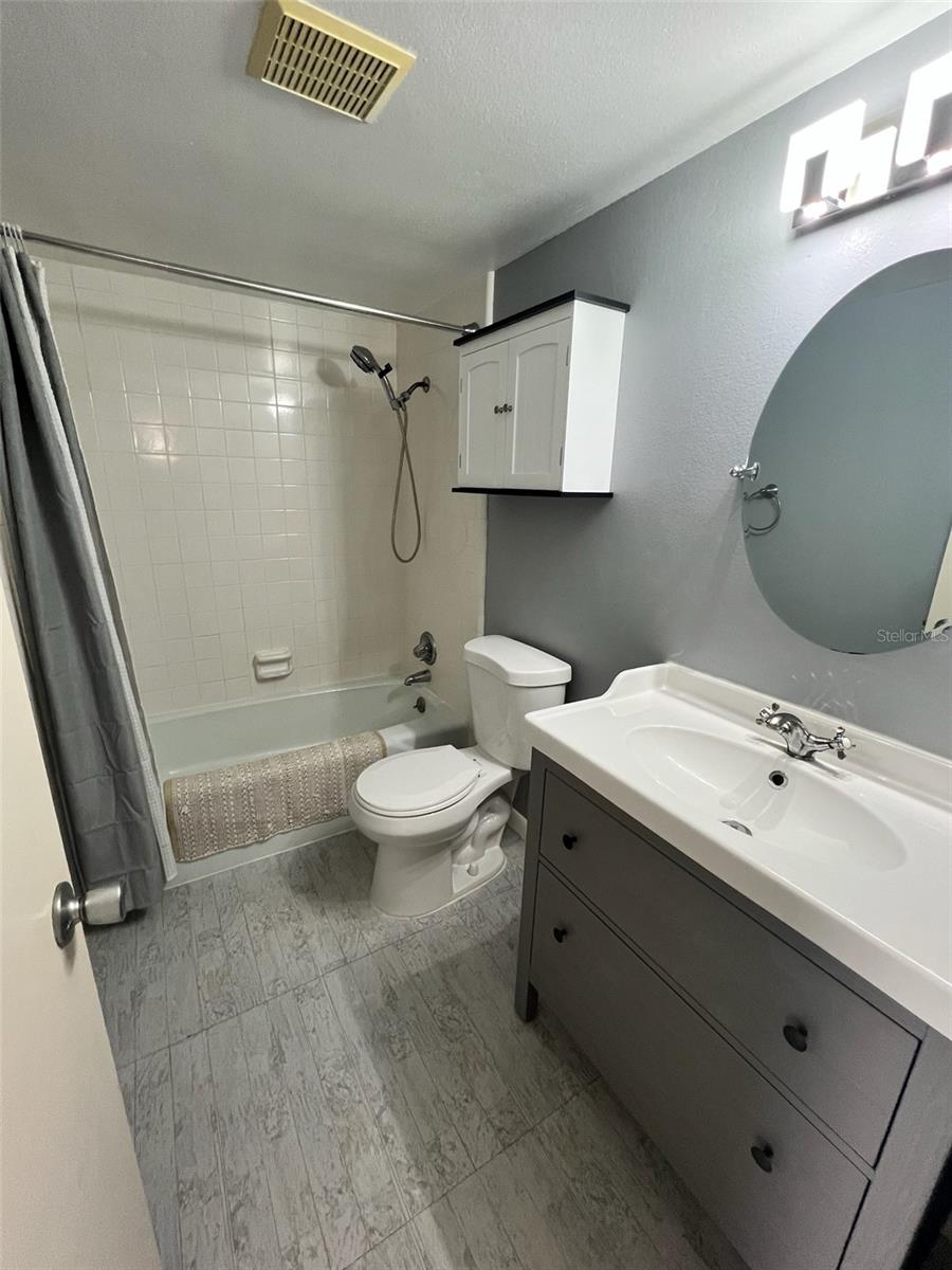 Image 8 of 12 For 1550 11th Street Ne G3