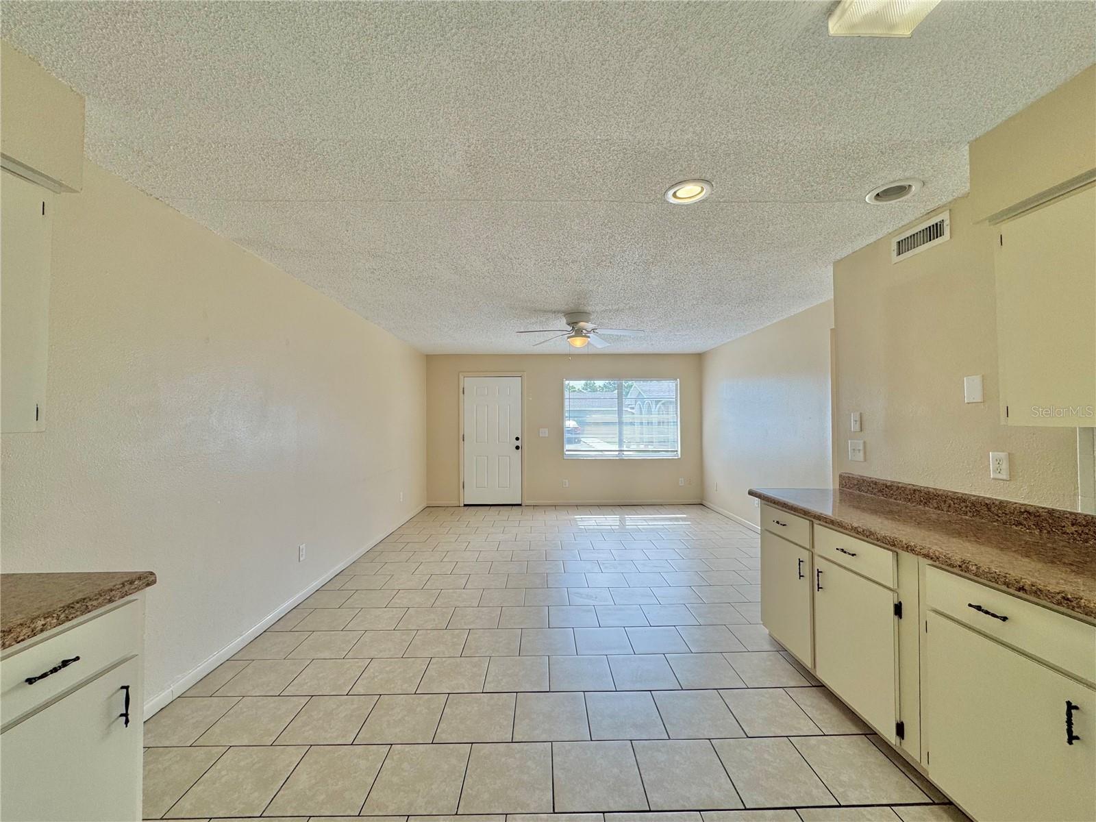 Image 9 of 18 For 2540 Elm Avenue