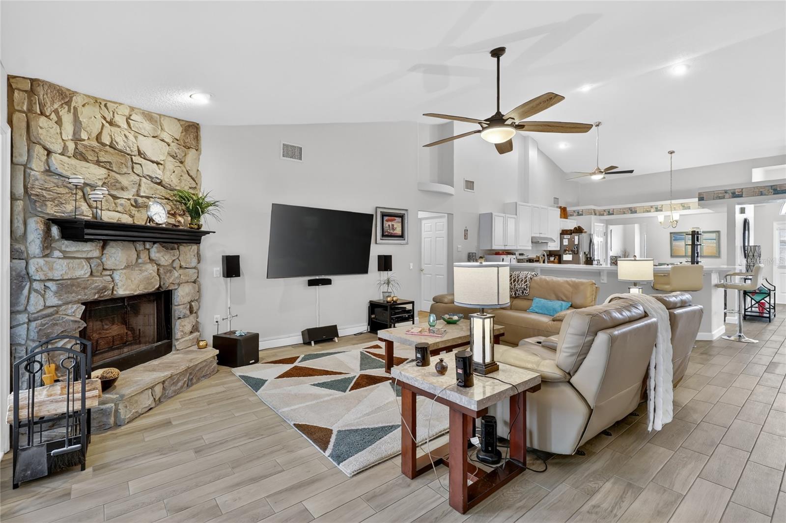 Image 36 of 72 For 737 Santa Maria Drive