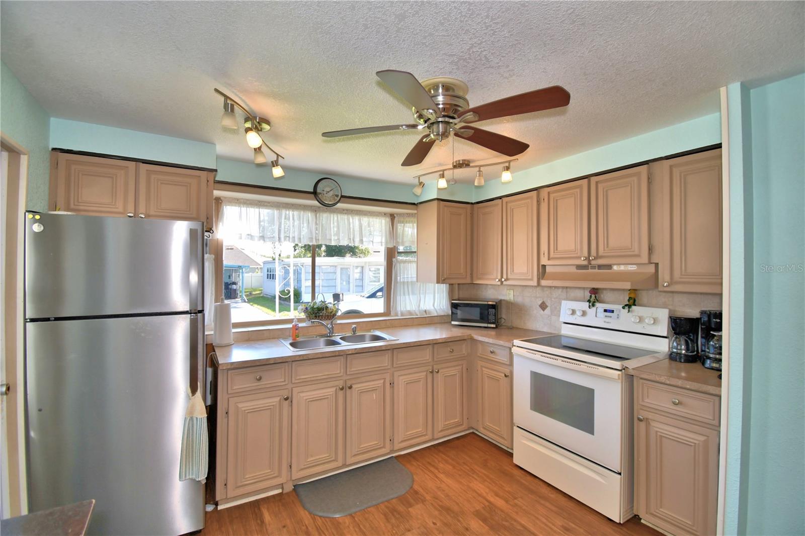 Image 11 of 46 For 117 Holiday Lane