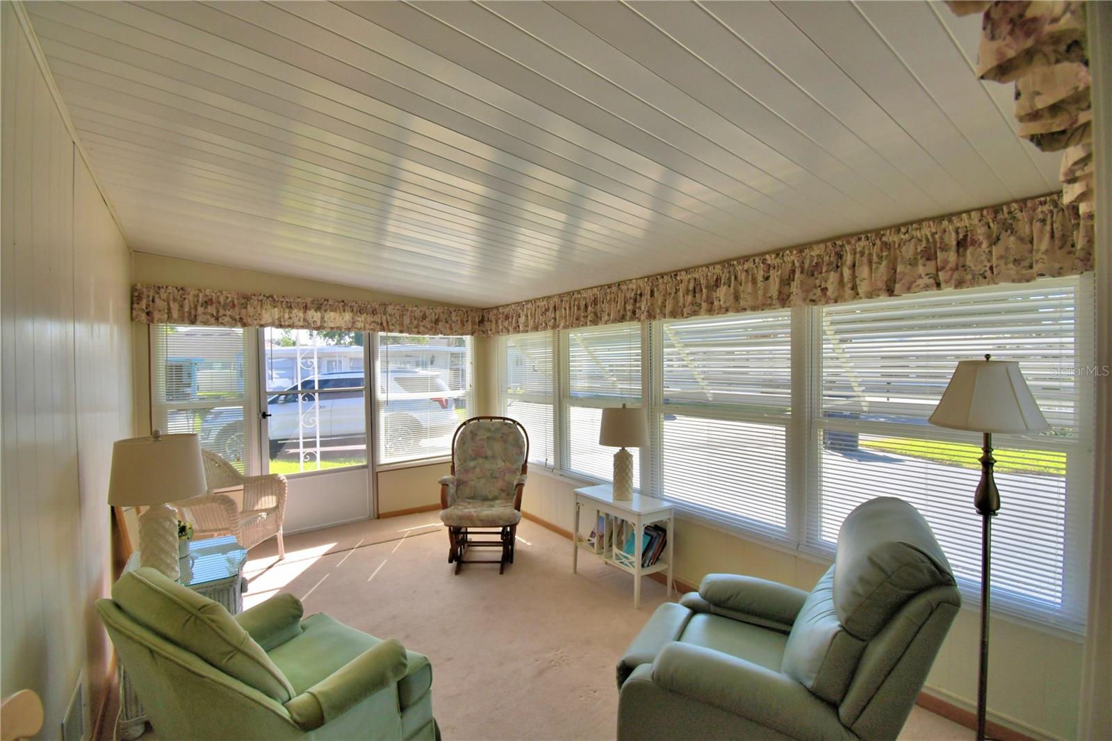 Image 16 of 46 For 117 Holiday Lane