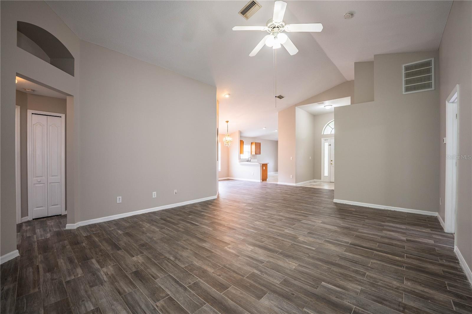 Image 12 of 49 For 10458 Lucaya Drive