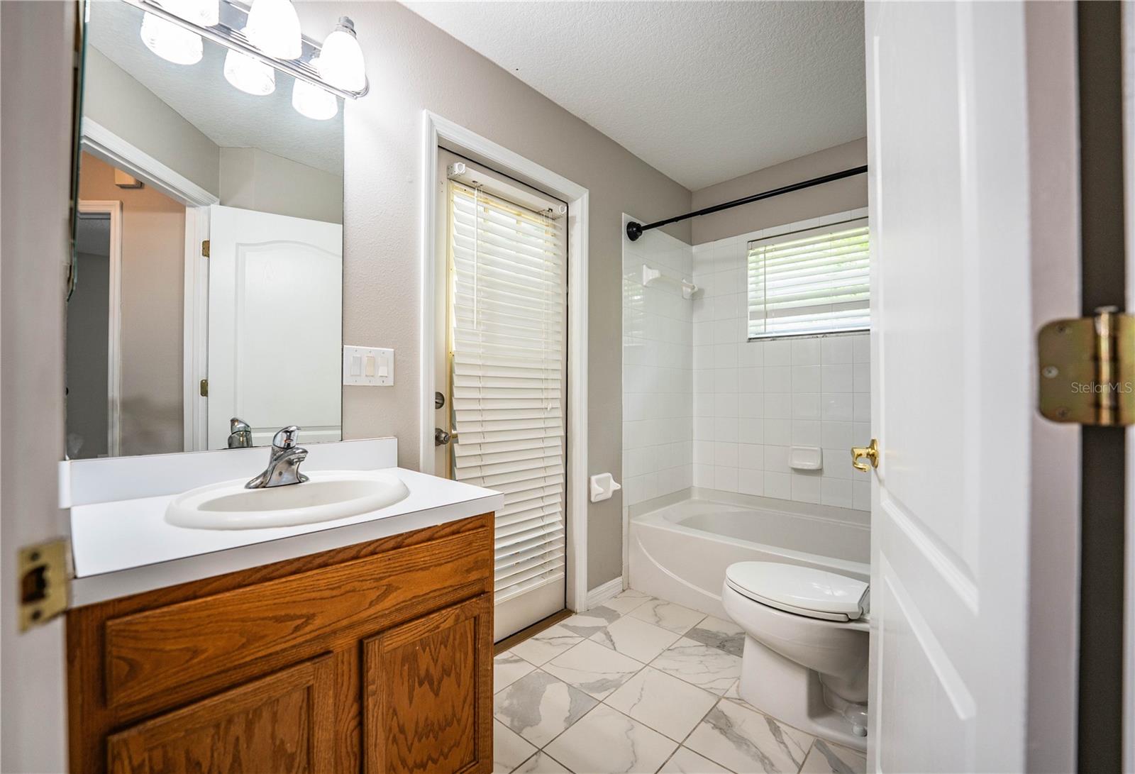 Image 33 of 49 For 10458 Lucaya Drive