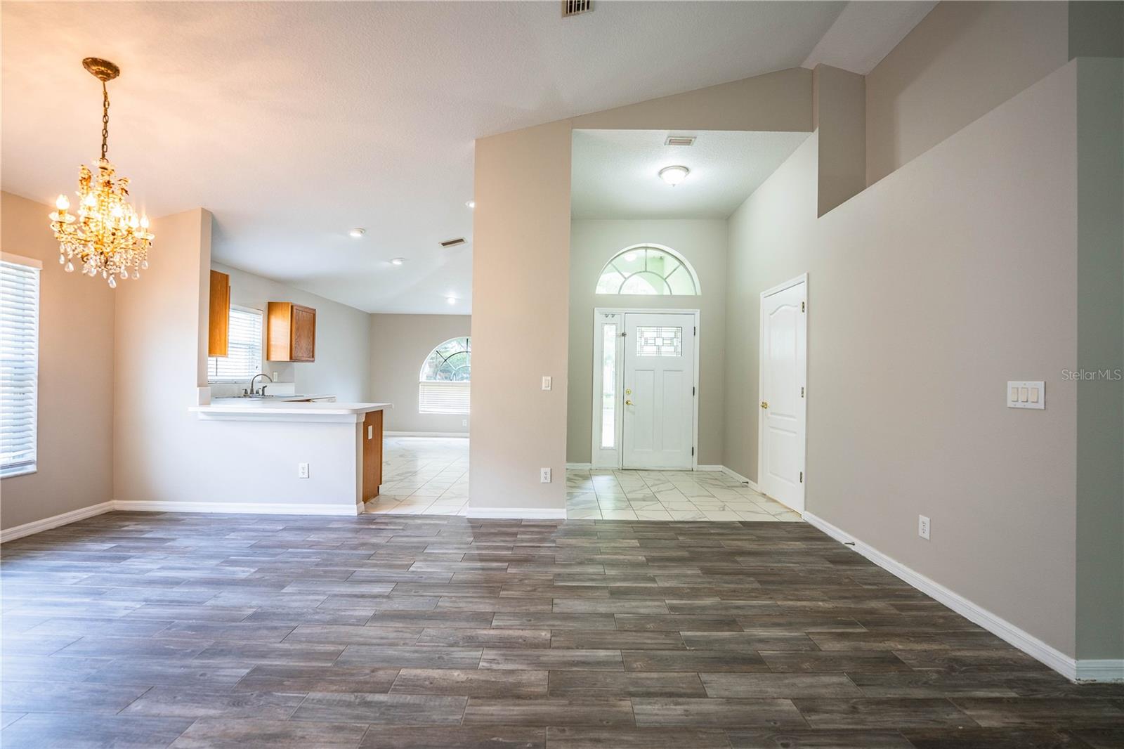 Image 7 of 49 For 10458 Lucaya Drive