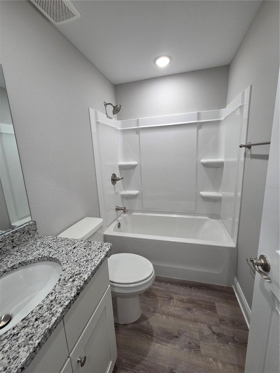 Image 24 of 33 For 1580 Sally St