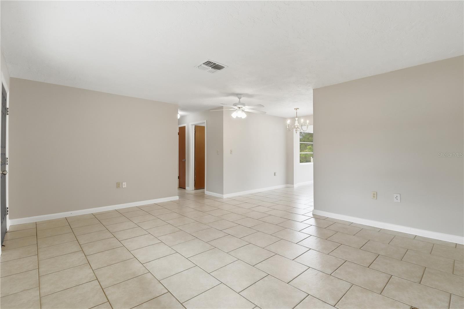 Image 12 of 46 For 38 Regina Boulevard