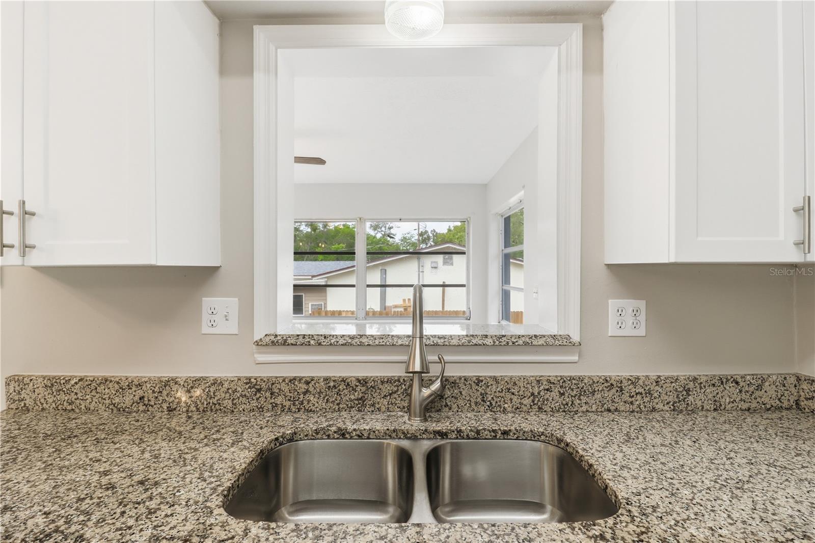 Image 20 of 46 For 38 Regina Boulevard