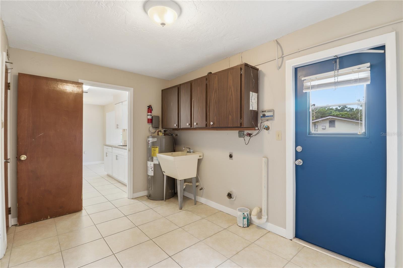 Image 36 of 46 For 38 Regina Boulevard