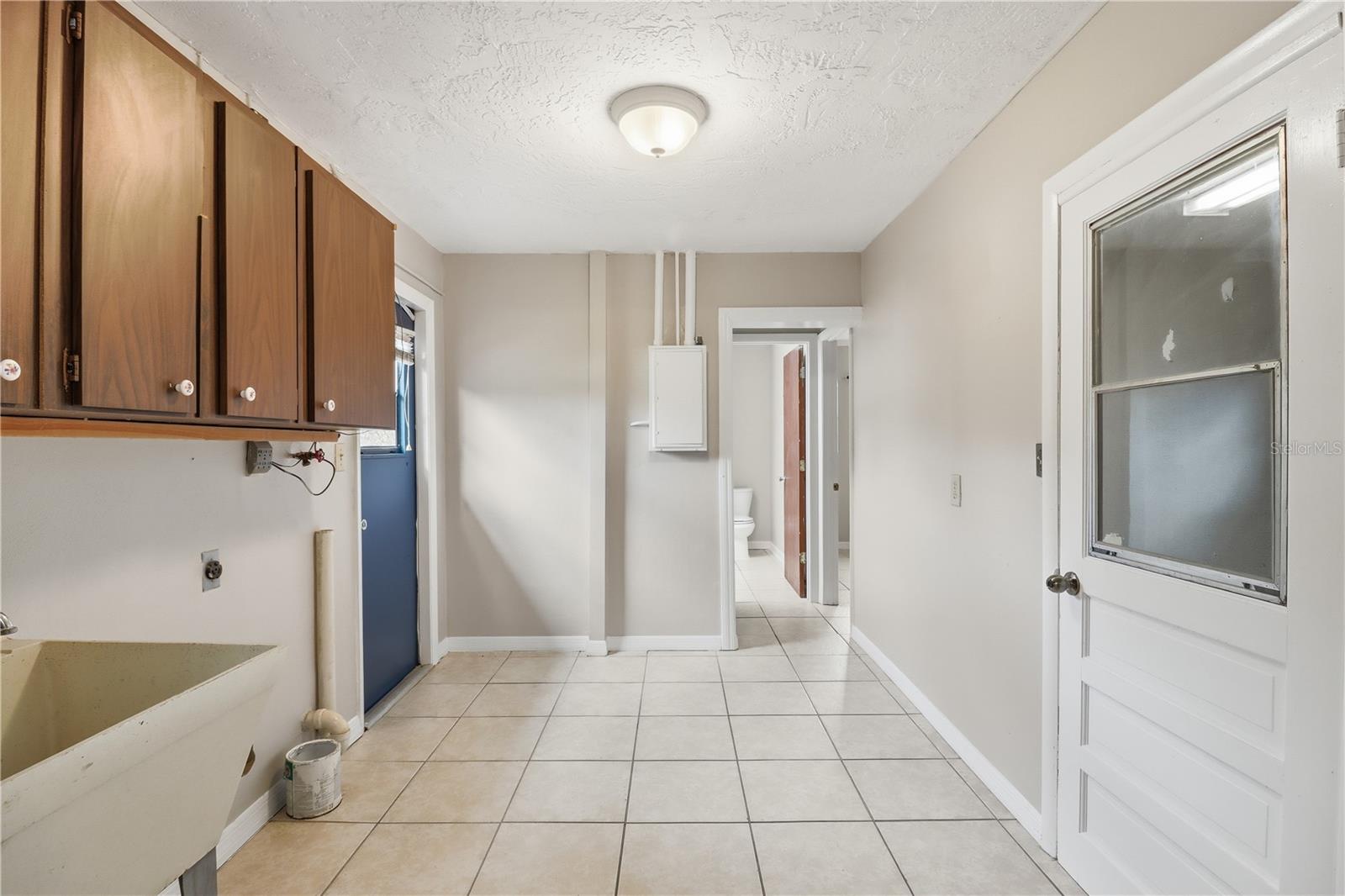 Image 37 of 46 For 38 Regina Boulevard