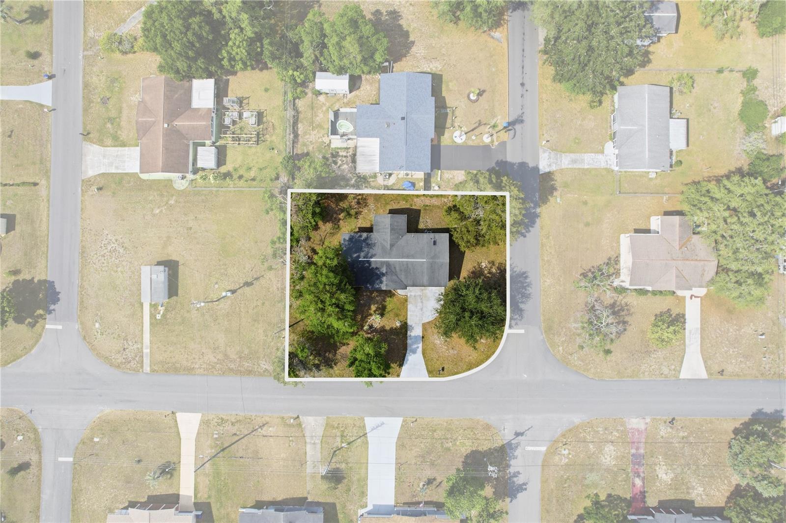 Image 41 of 46 For 38 Regina Boulevard