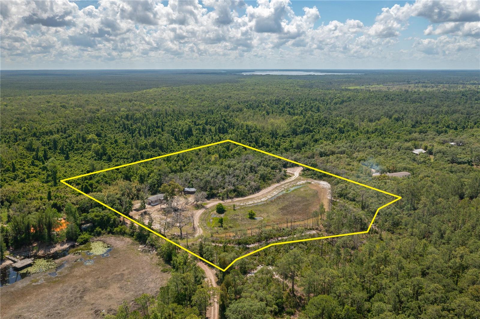 Image 32 of 39 For 991 Bay Court