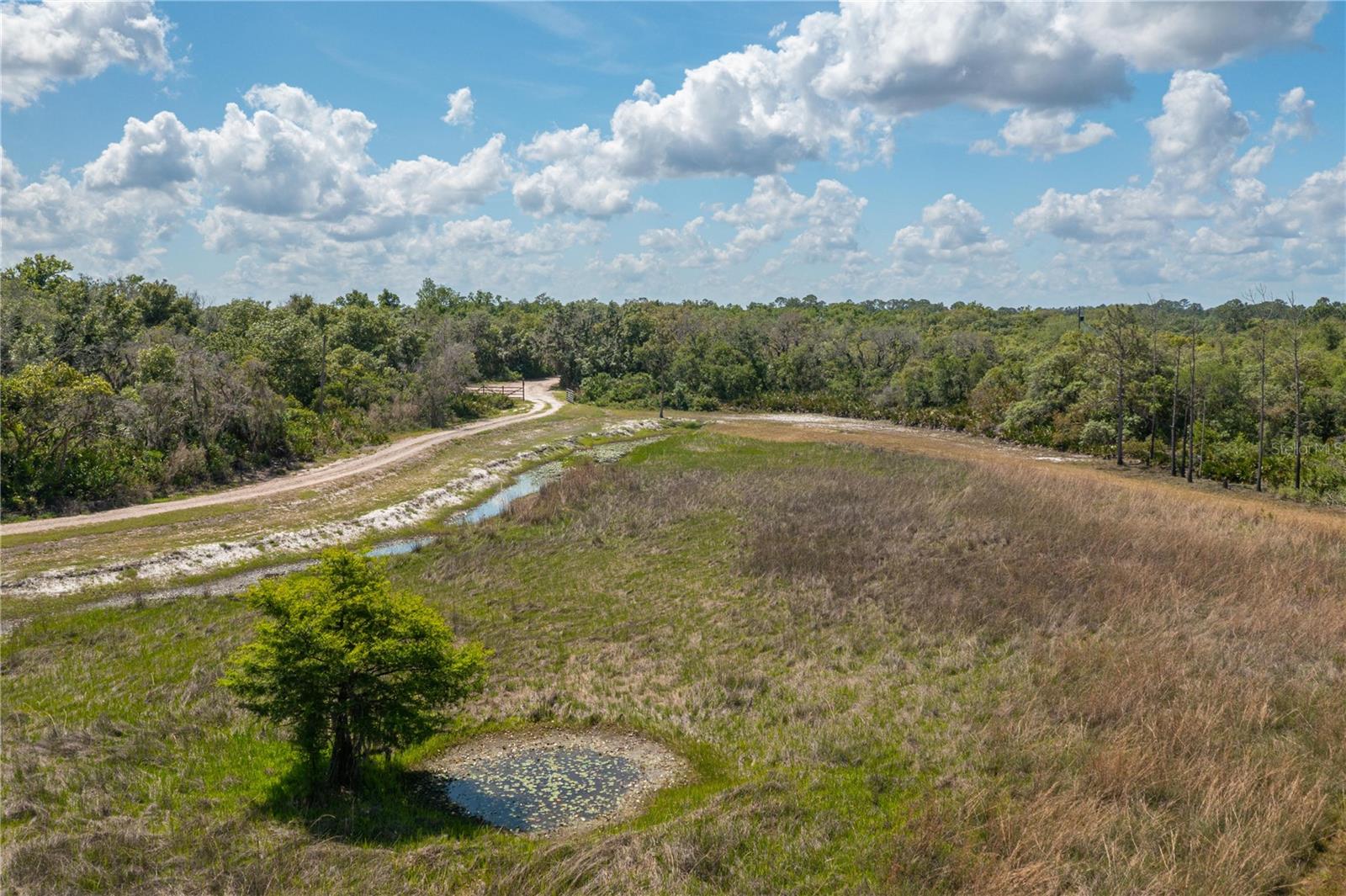 Image 38 of 39 For 991 Bay Court
