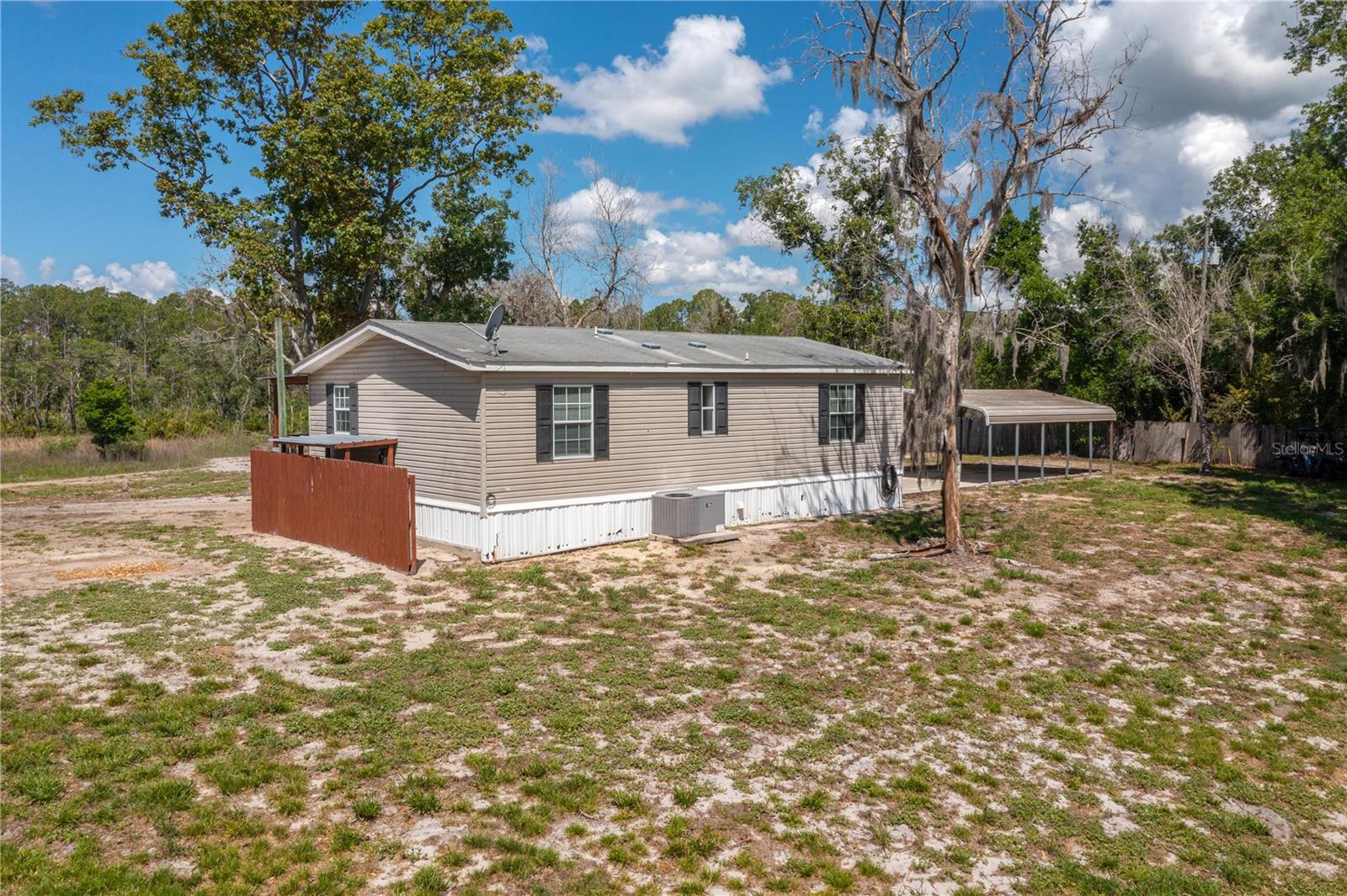 Image 6 of 39 For 991 Bay Court