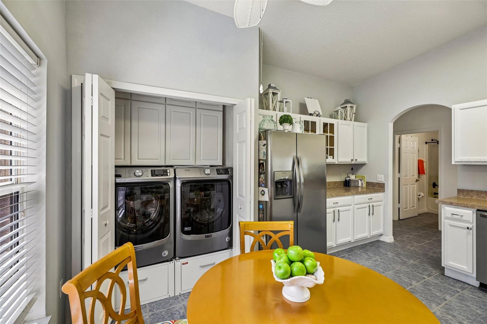 Image 19 of 61 For 516 Millifiora Lane