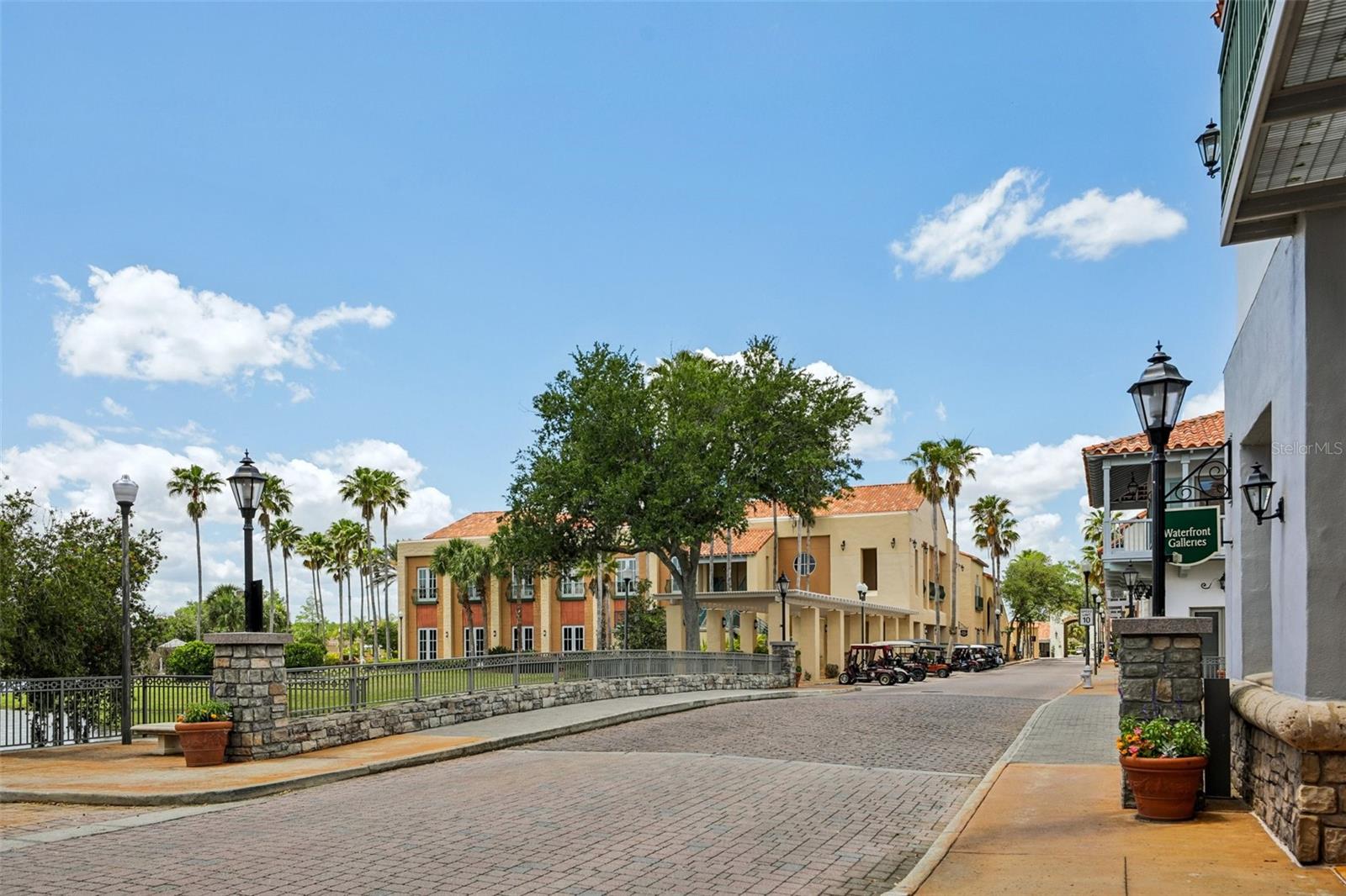 Image 54 of 61 For 516 Millifiora Lane