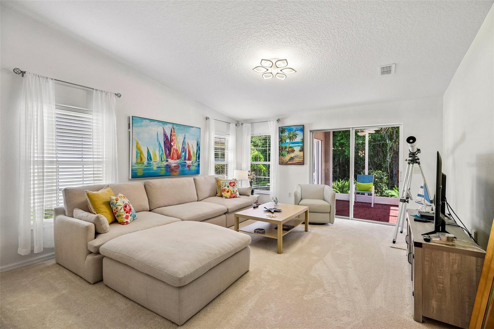 Image 8 of 61 For 516 Millifiora Lane