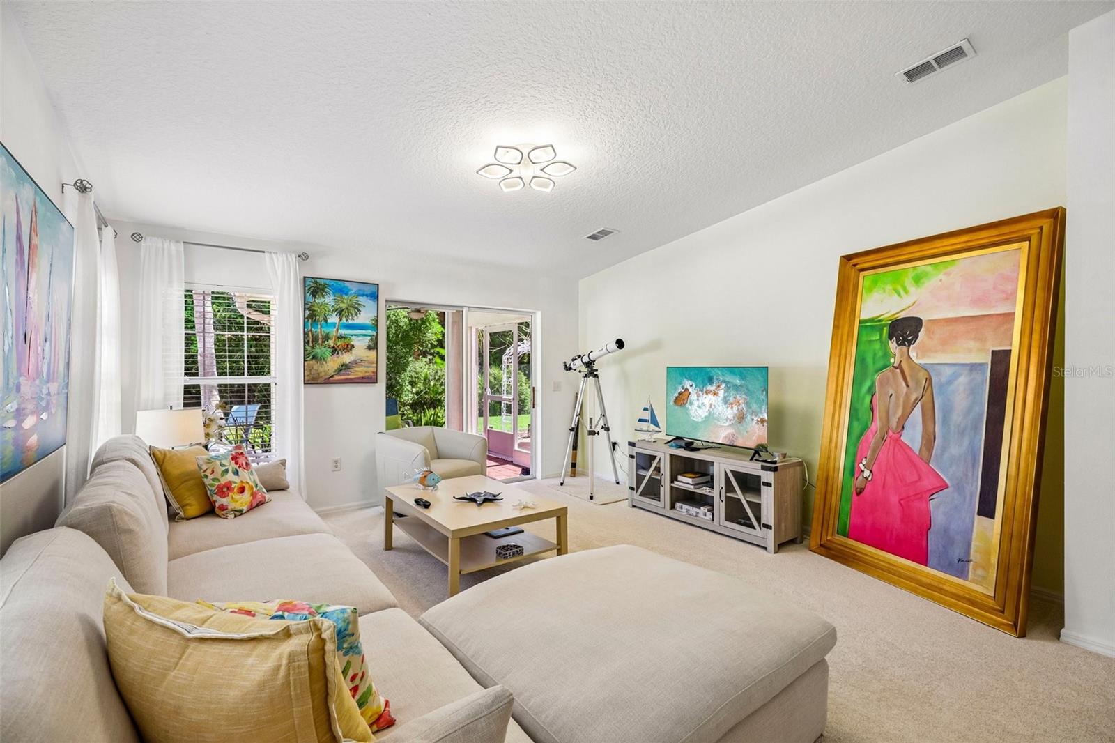 Image 9 of 61 For 516 Millifiora Lane