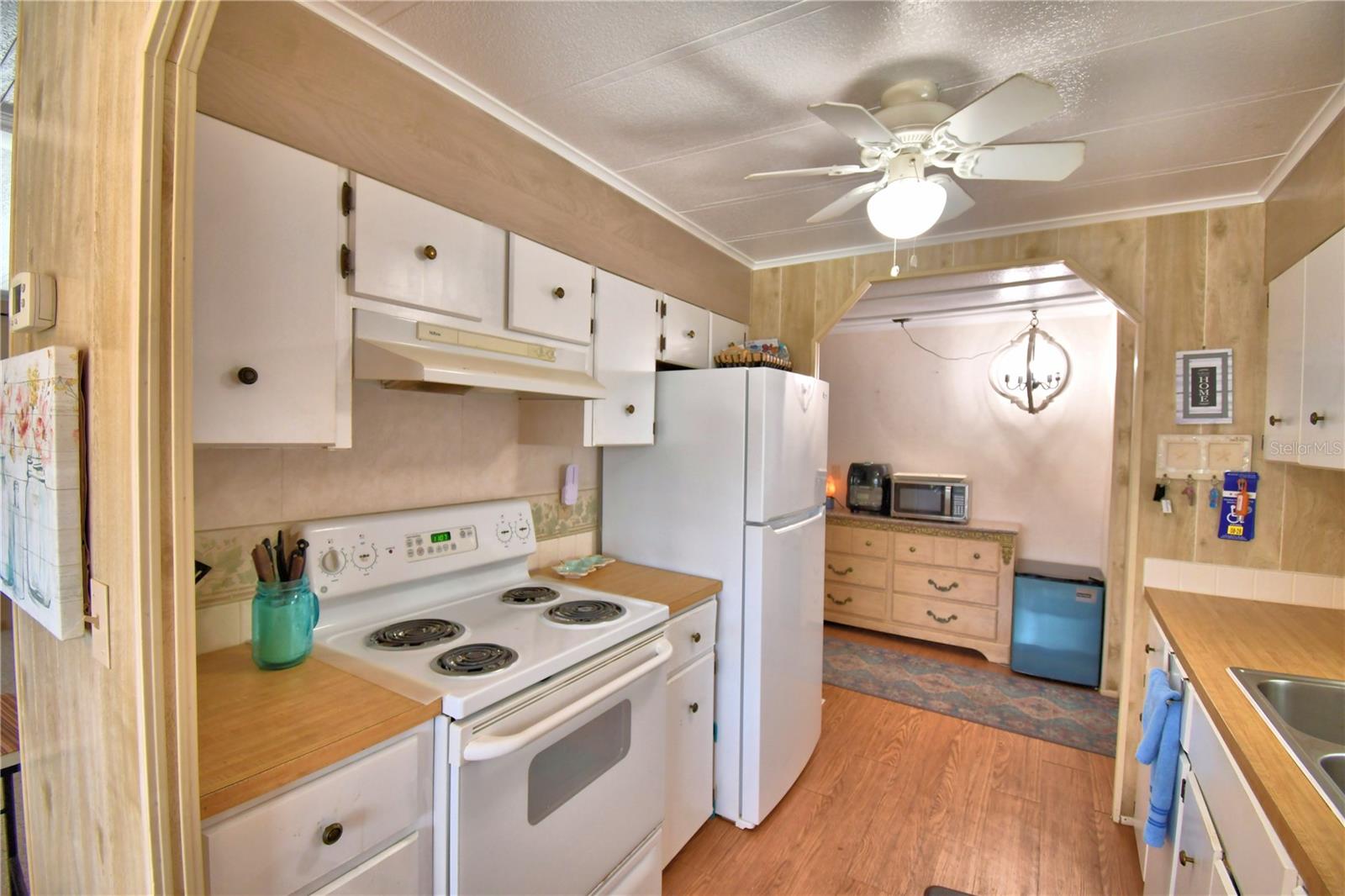 Image 14 of 70 For 4253 Cedarwood Street