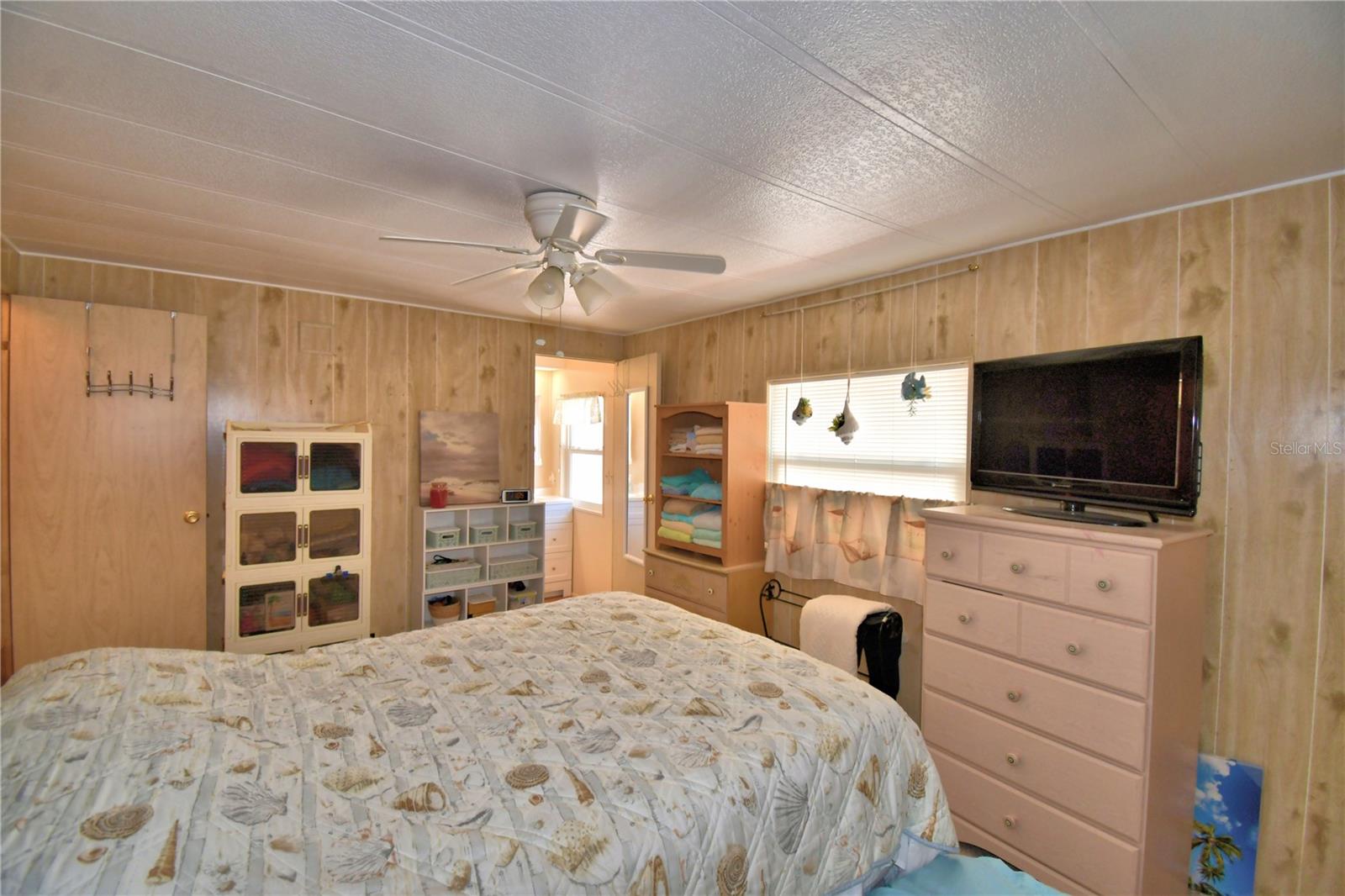 Image 35 of 70 For 4253 Cedarwood Street