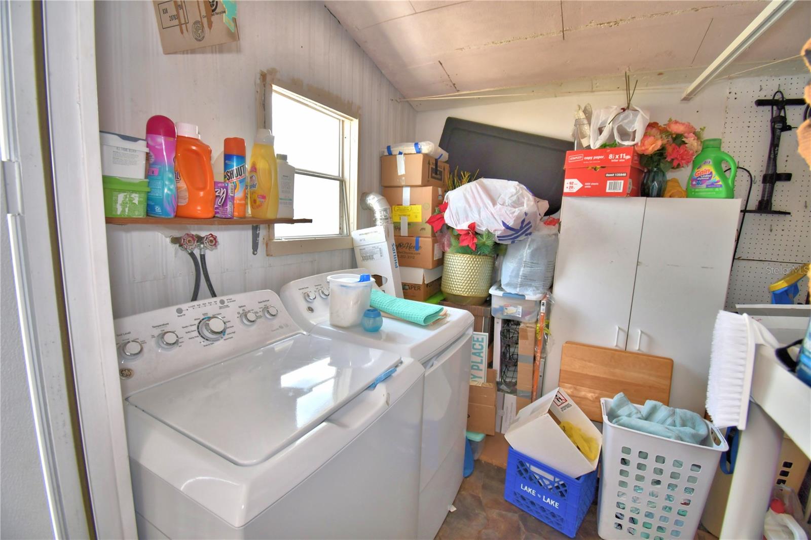 Image 7 of 70 For 4253 Cedarwood Street