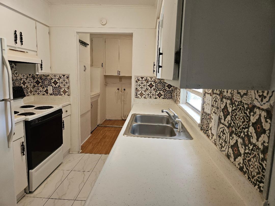 Image 6 of 22 For 639 2nd Street