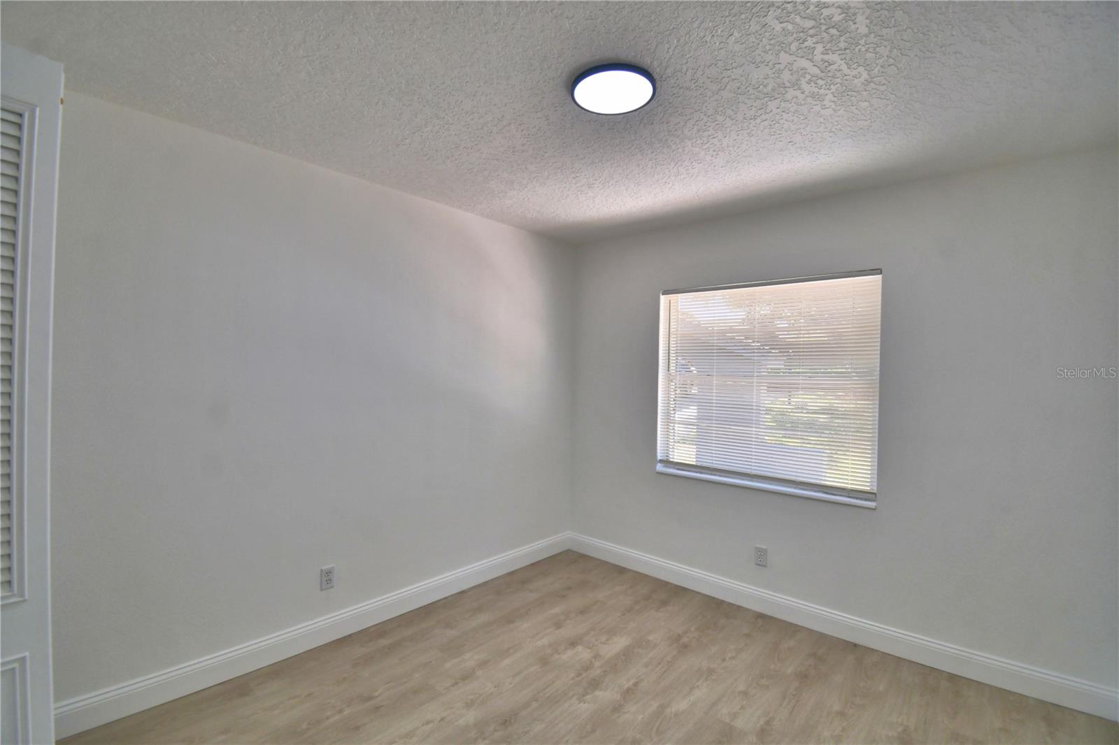 Image 39 of 66 For 138 Whittier Lane