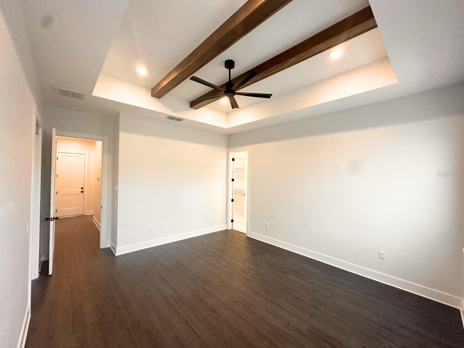 Image 16 of 41 For 1787 Lakehill Drive