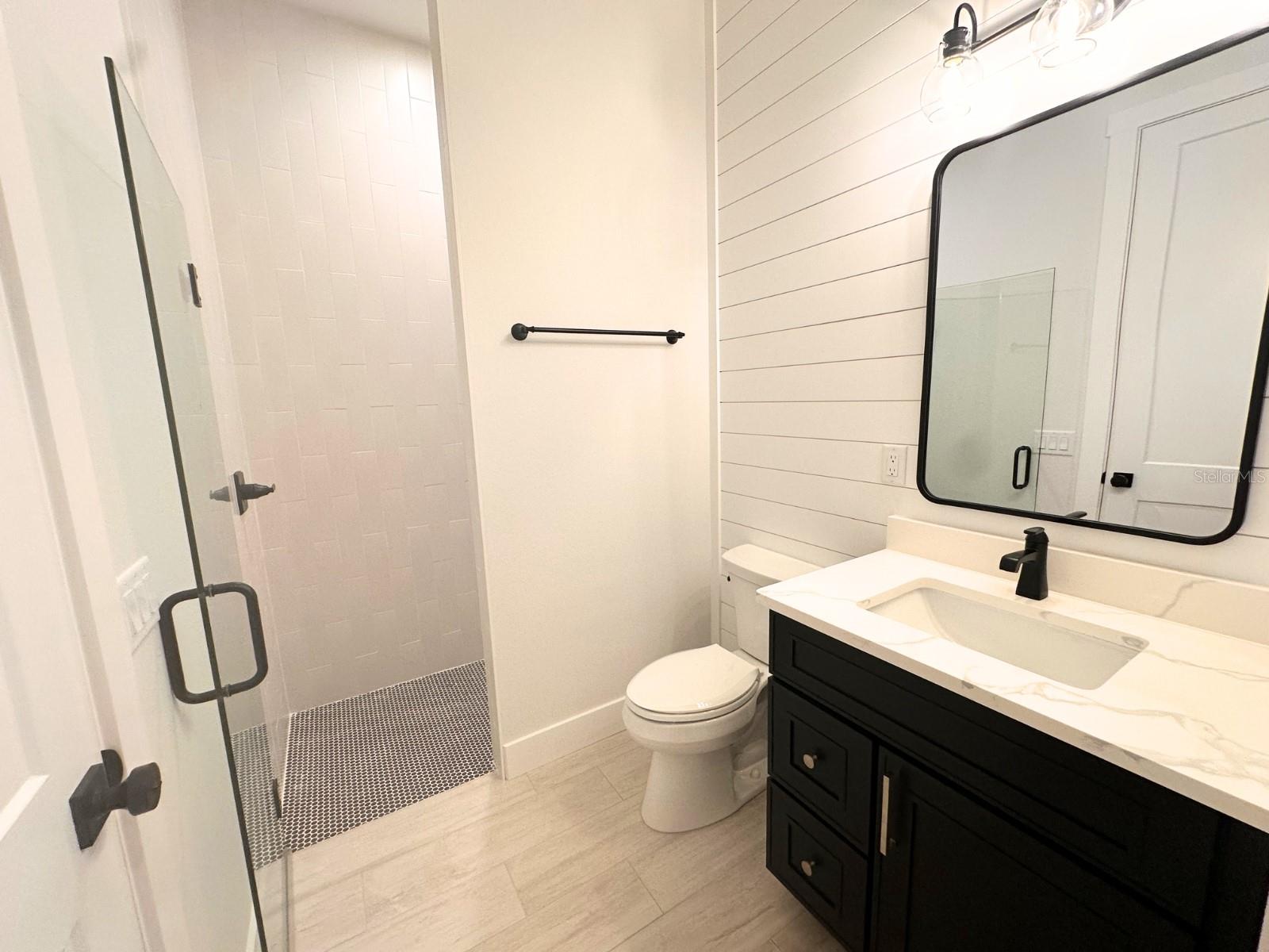 Image 29 of 41 For 1787 Lakehill Drive