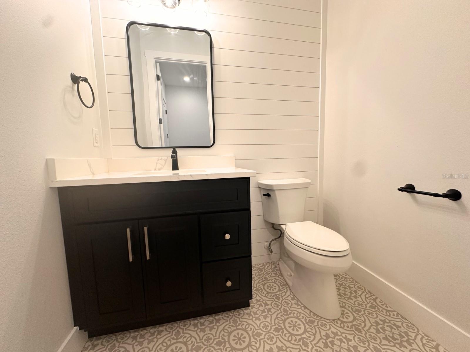 Image 36 of 41 For 1787 Lakehill Drive