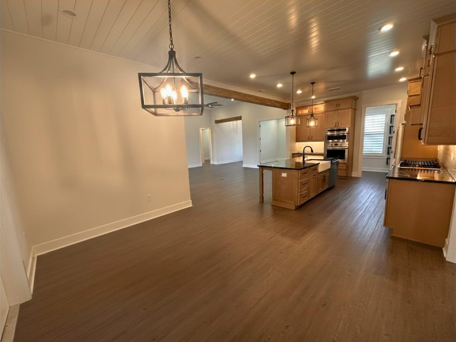 Image 6 of 41 For 1787 Lakehill Drive