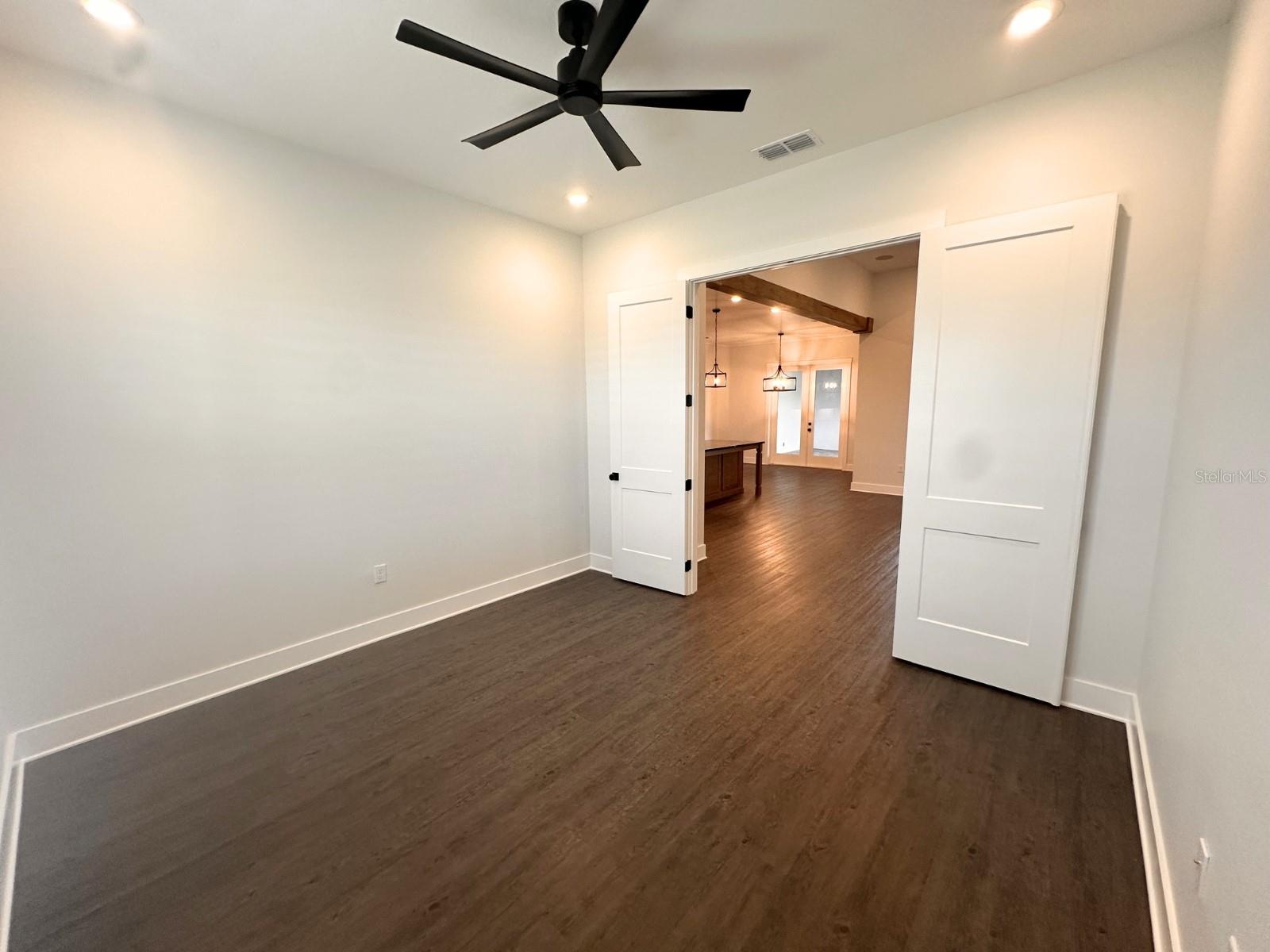 Image 9 of 41 For 1787 Lakehill Drive