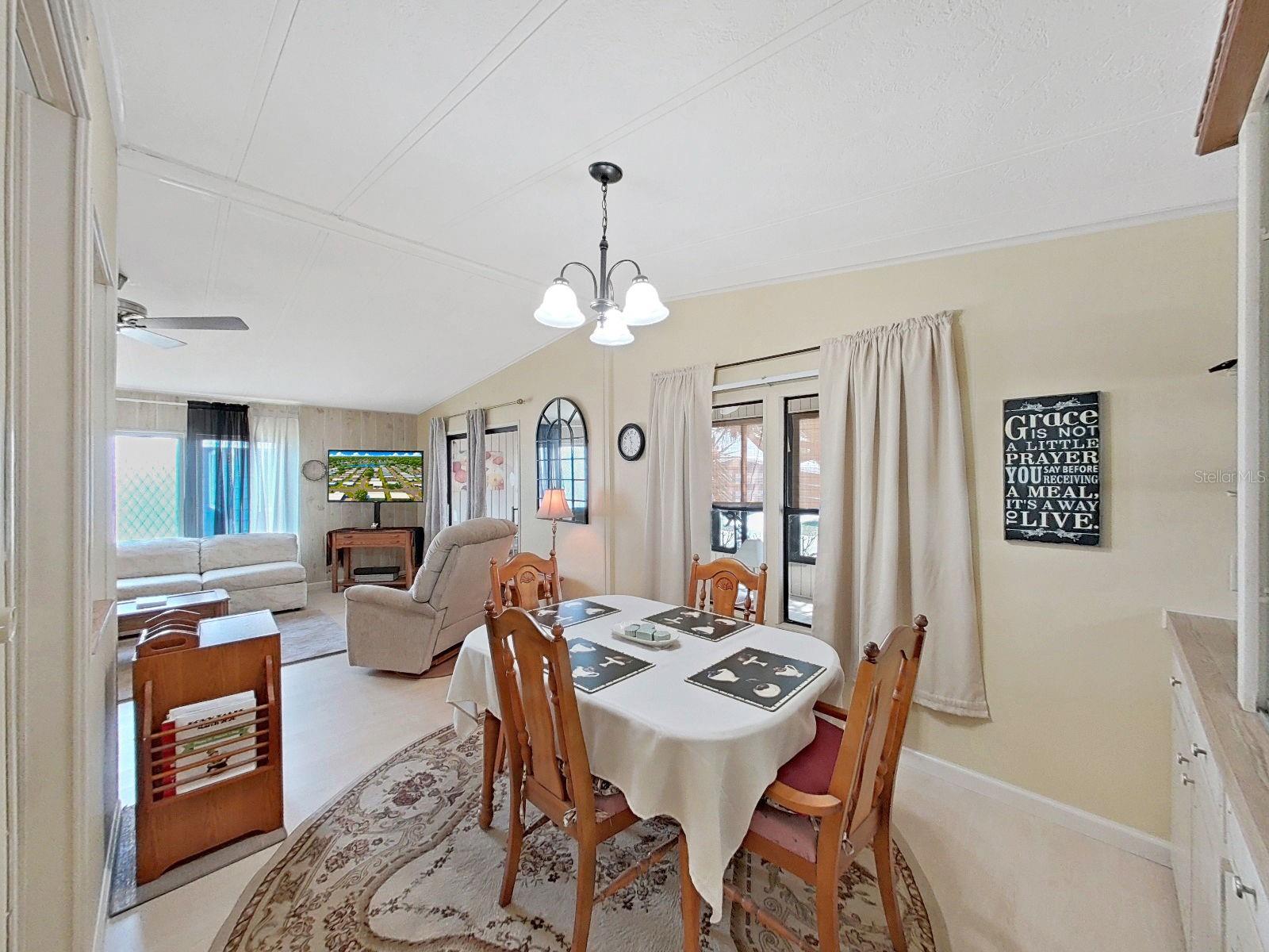 Image 15 of 45 For 5091 Lodgewood Dr