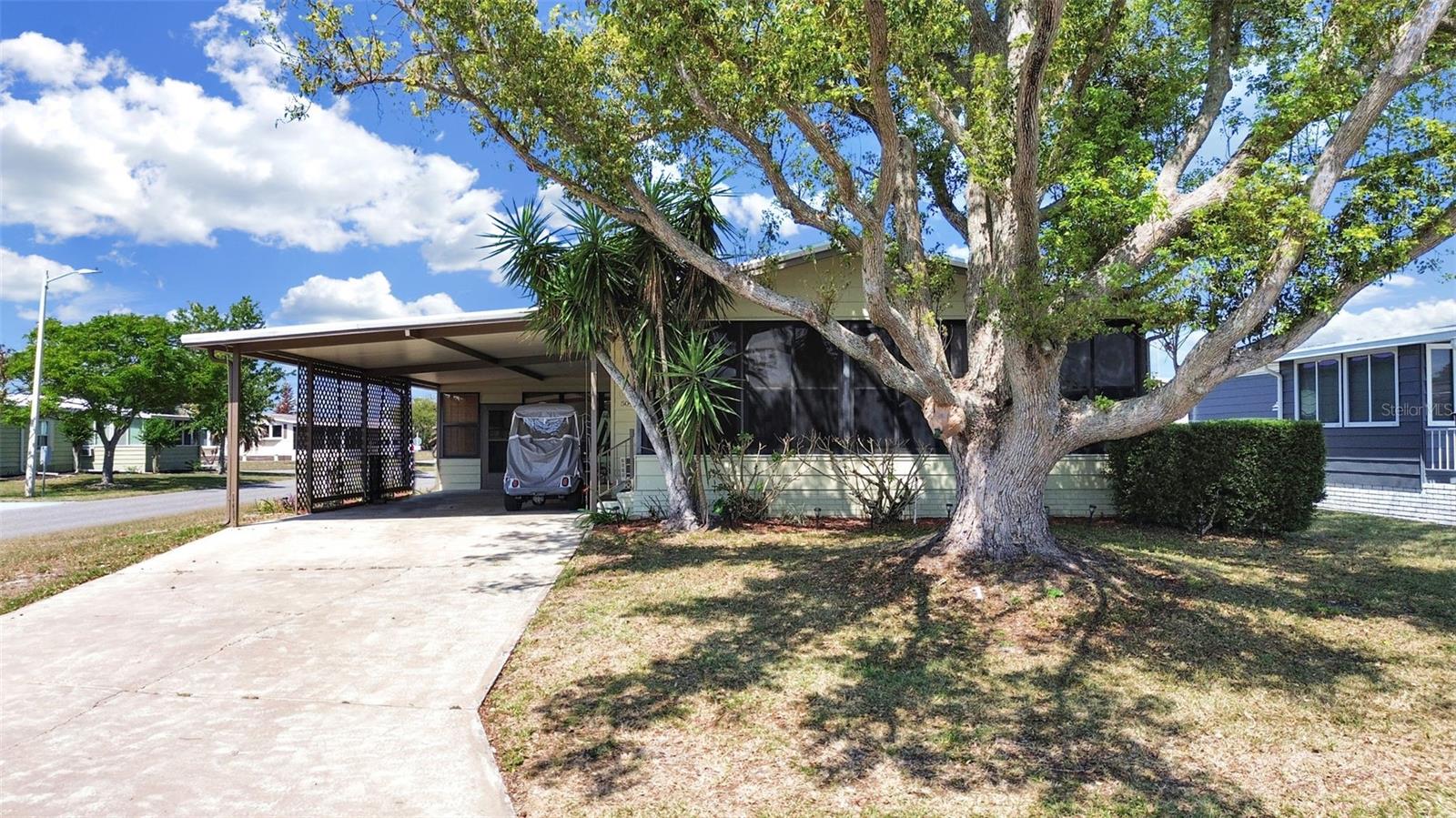 Image 2 of 45 For 5091 Lodgewood Dr
