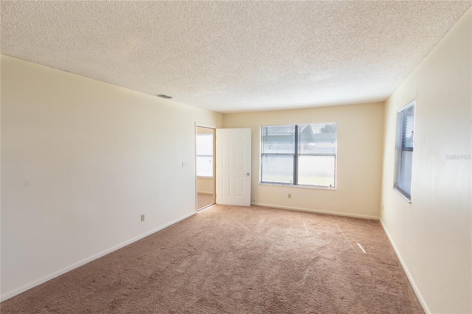 Image 4 of 17 For 709 Mosley Road