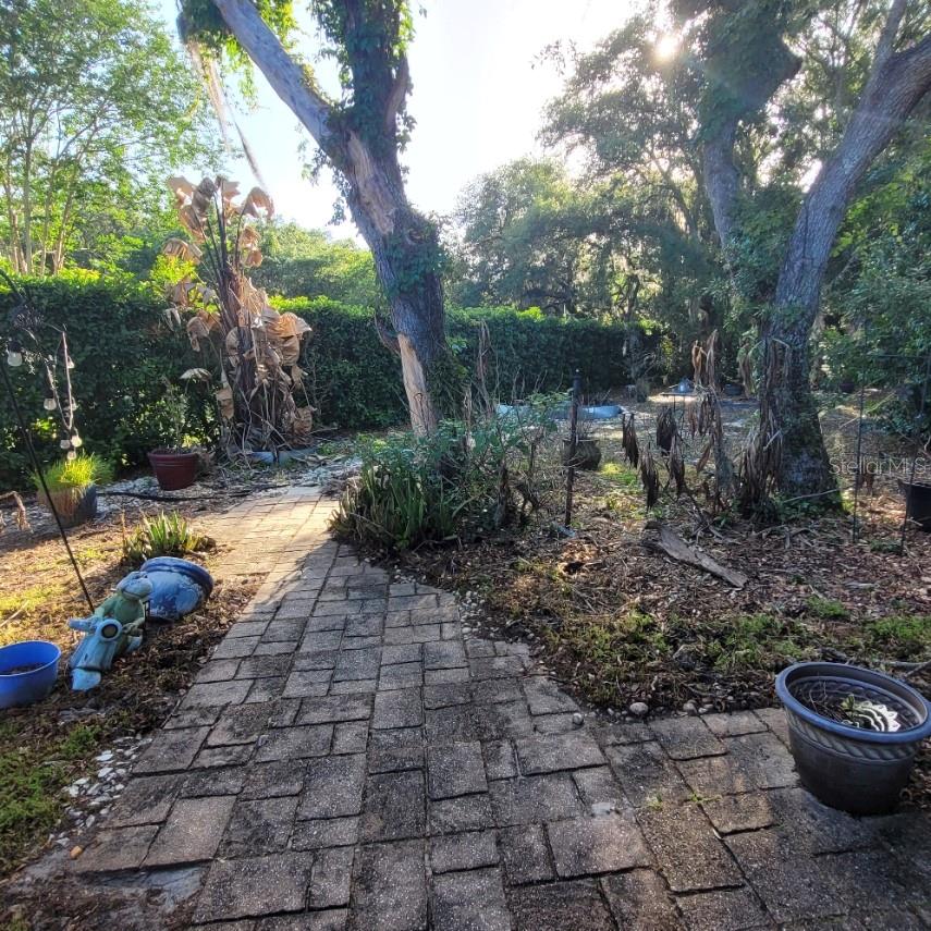 Image 36 of 46 For 991 Old Cutler Road