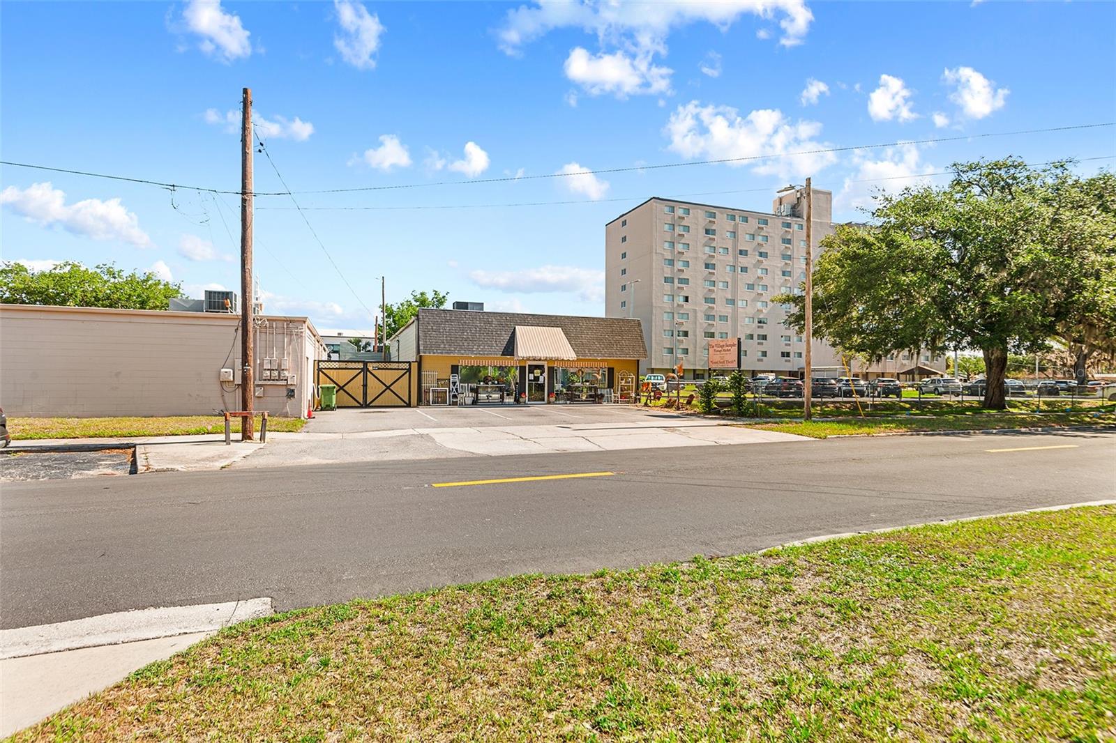 Image 18 of 18 For 155 Avenue B Sw