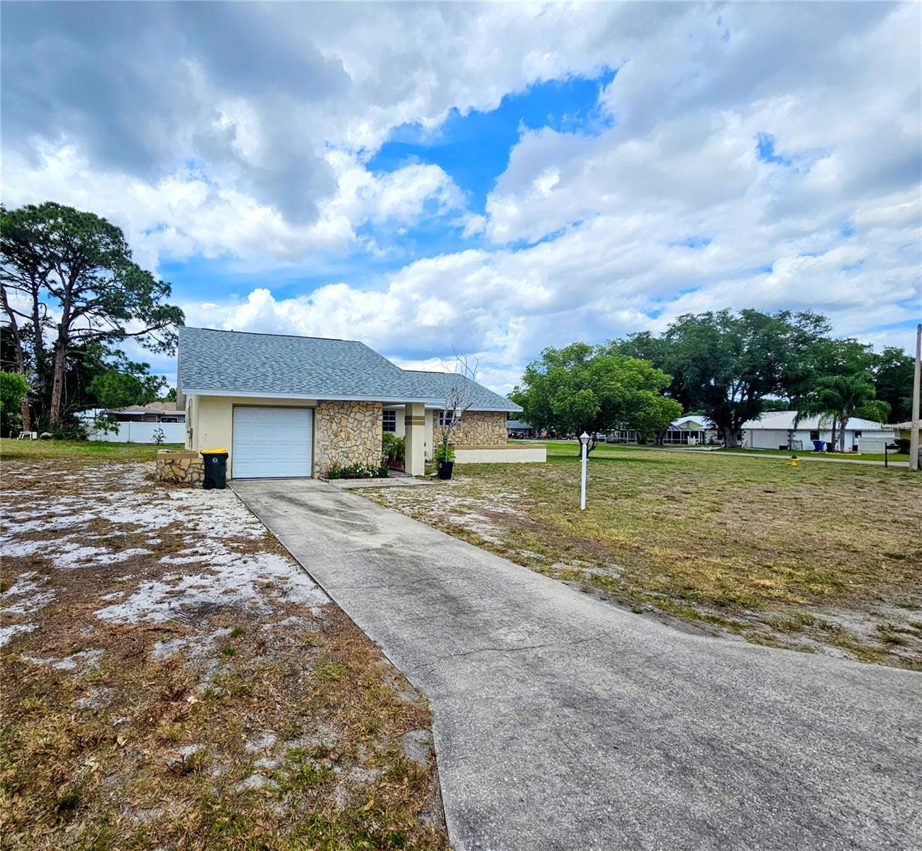 Image 2 of 32 For 4008 Bianca Street
