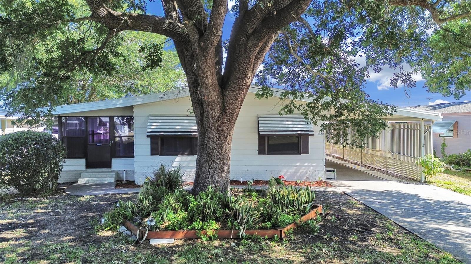 Details for 1688 Foxway Dr, LAKELAND, FL 33810