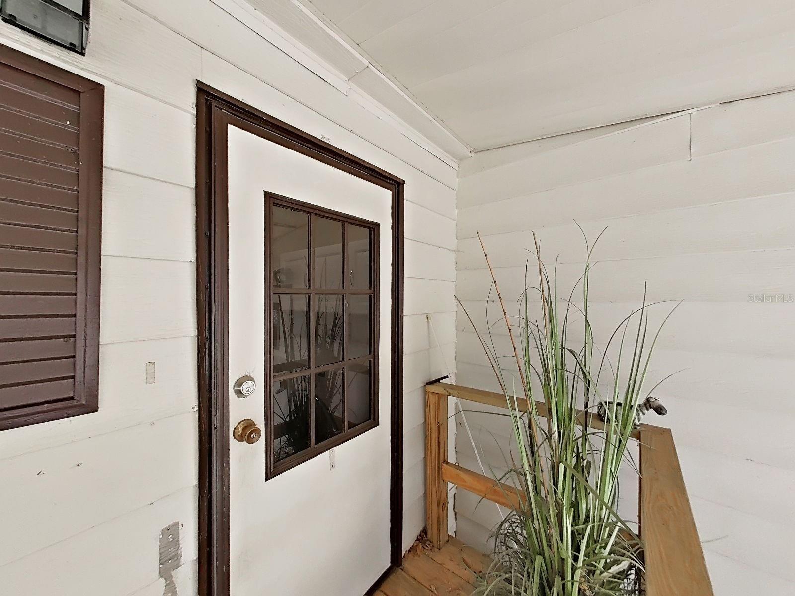 Image 8 of 39 For 1688 Foxway Dr