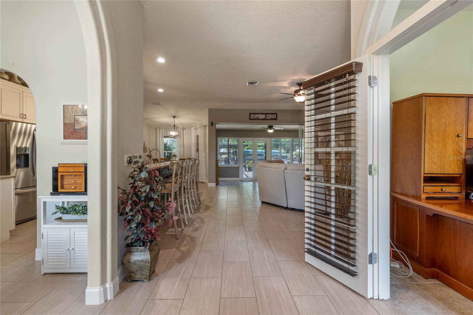 Image 17 of 61 For 11516 Lyons Court